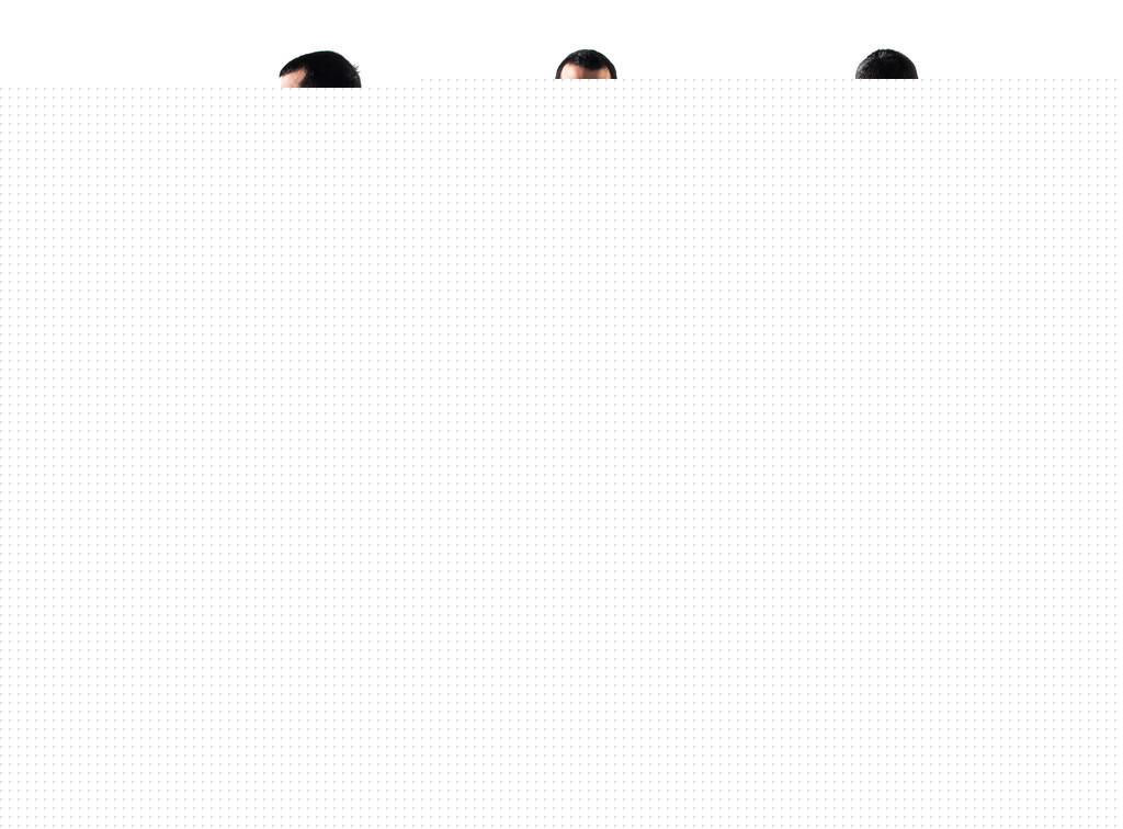 豪華服務員端著一托盤